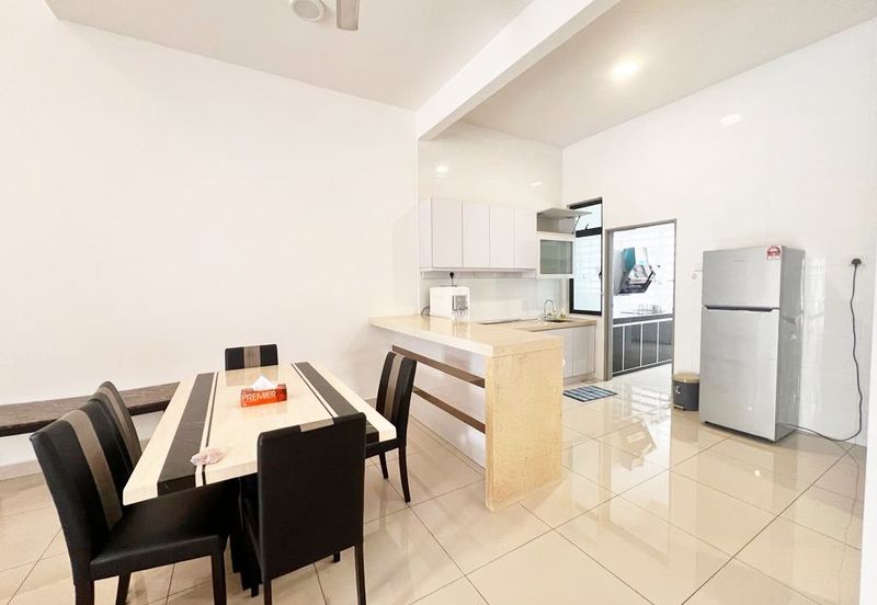 The Canal Garden South, Horizon Hills