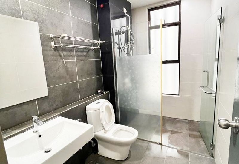 The Canal Garden South, Horizon Hills