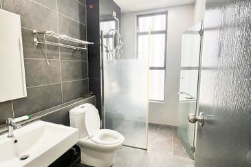 The Canal Garden South, Horizon Hills