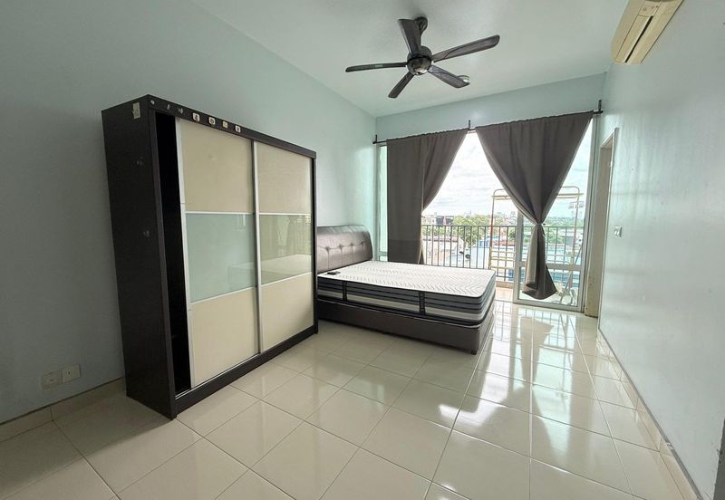 Dedaun Hijau (Greenfield Regency)