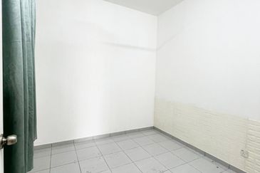 TAMAN PERNIAGAAN SETIA