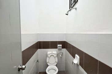 TAMAN PERNIAGAAN SETIA