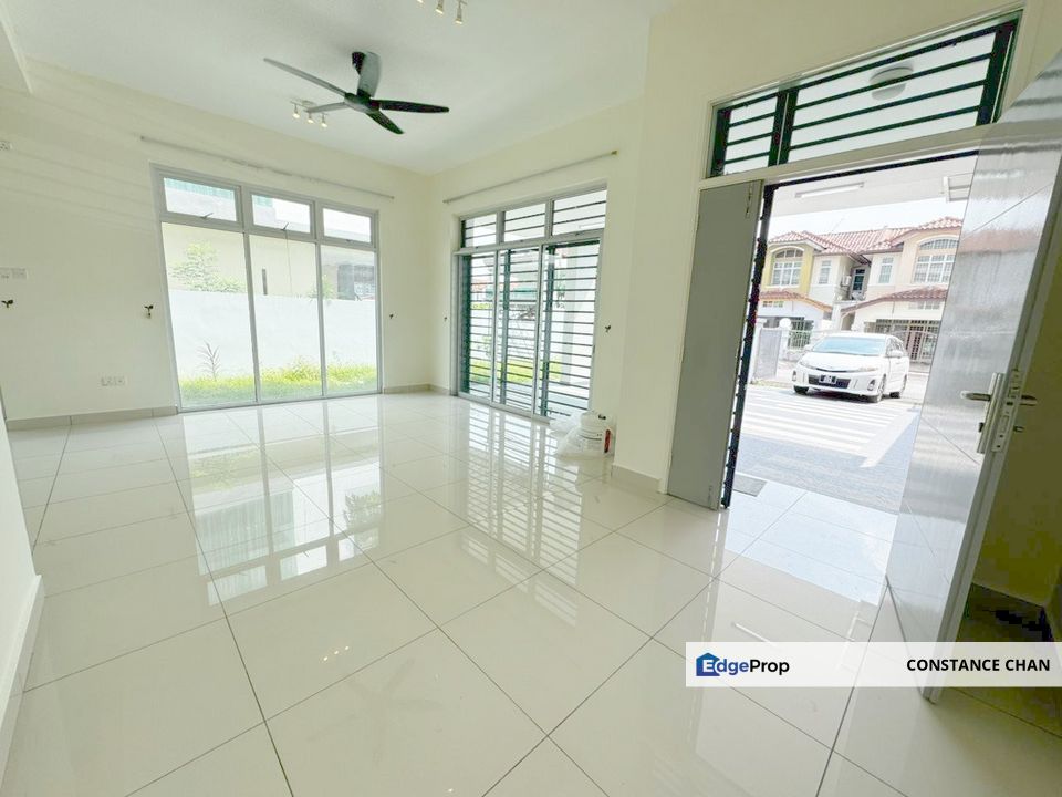 Taman Gaya Precinct 3A Double Storey Cluster House 34x80, Tebrau, Ulu Tiram, Johor, Ulu Tiram