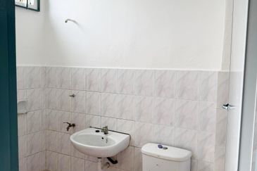 Summer Park Townhouse (Pangsapuri Alam Jaya), Bandar Baru Seri Alam