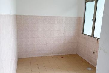 Summer Park Townhouse (Pangsapuri Alam Jaya), Bandar Baru Seri Alam