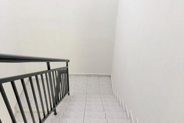 Summer Park Townhouse (Pangsapuri Alam Jaya), Bandar Baru Seri Alam