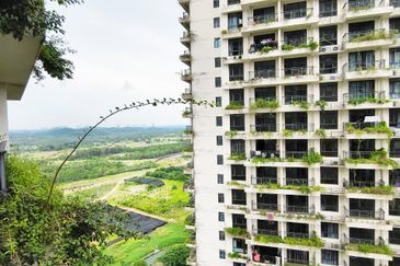 Starview Bay @ Forest City