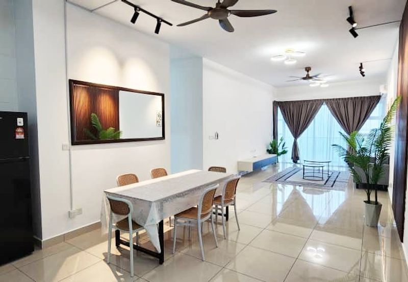 The Pinnacles (Pinnacle Tower)