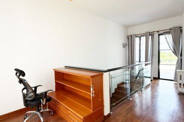 The Canal Garden South, Horizon Hills