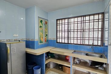 Flat Taman Ungku Tun Aminah