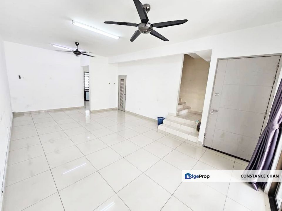 Bandar Tiram Double Storey Terrace House 20x70 Original Condition @ Ulu Tiram, Johor, Ulu Tiram