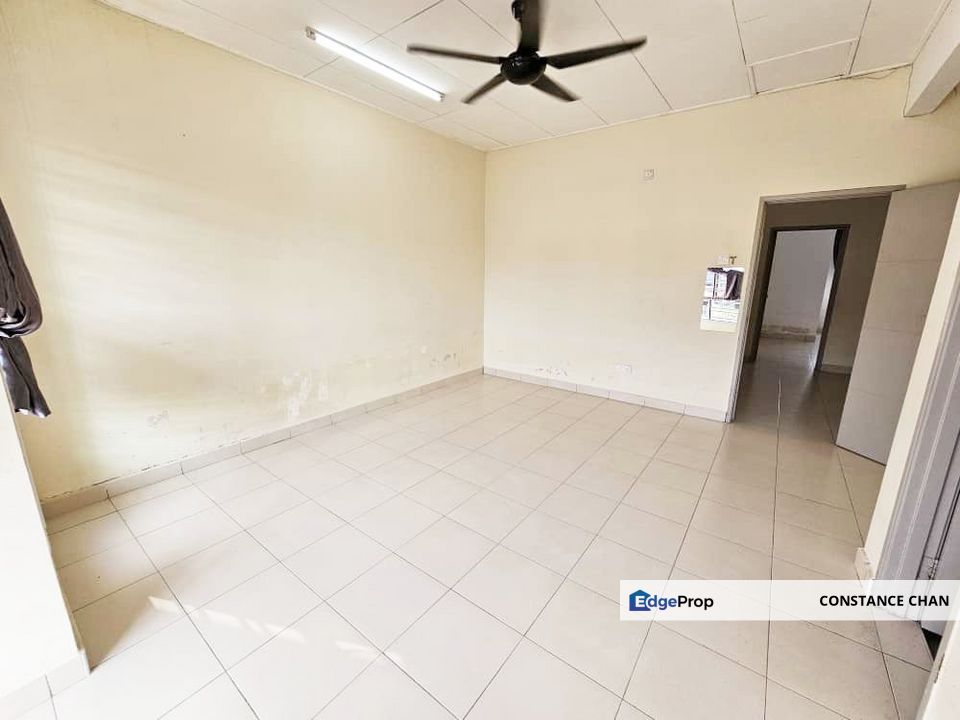 Bandar Tiram Double Storey Terrace House 20x70 Original Condition @ Ulu Tiram, Johor, Ulu Tiram