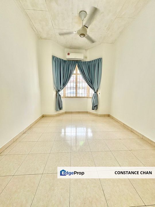 Taman Kempas Indah Single Storey Terrace House 22x70 Newly Paint, Johor, Johor Bahru