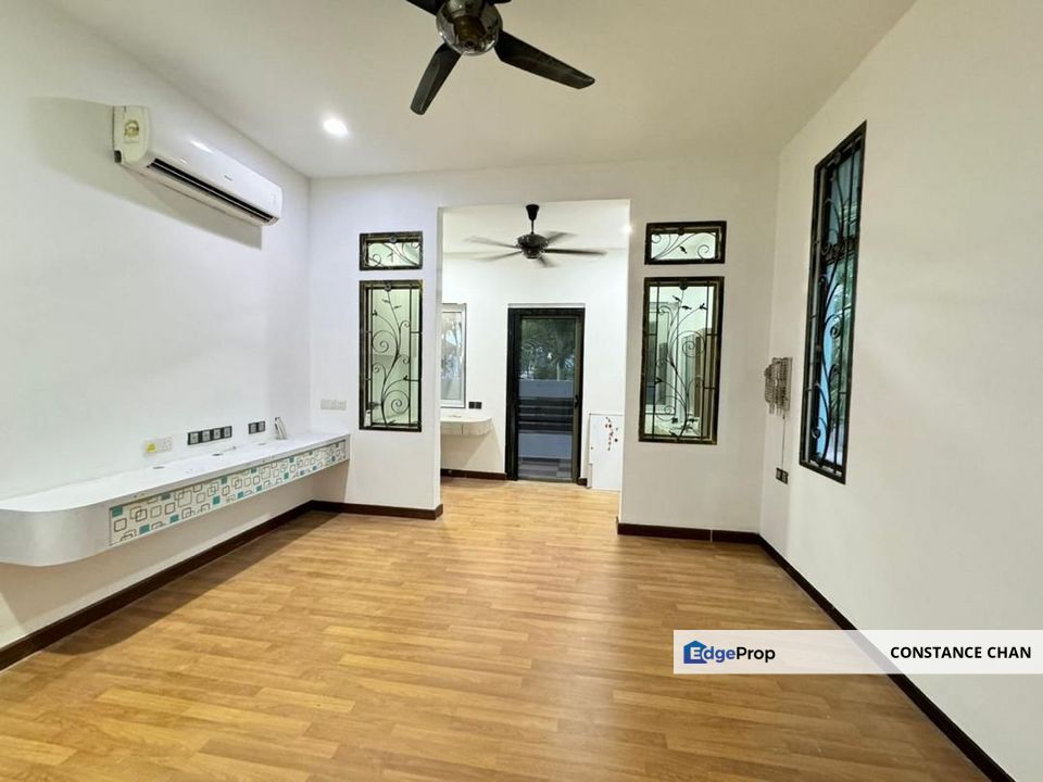 Taman Desa Tebrau 2.5 Storey Semi D House, Jalan Harmonium 21, Near Ikea, Toppen, Aeon, Austin, HSI, Lotuss, Johor, Johor Bahru