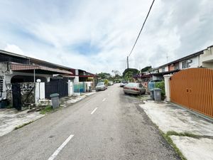 Seri Alam Double Storey Low Cost House, Taman Rinting, Opposite Maybank ...