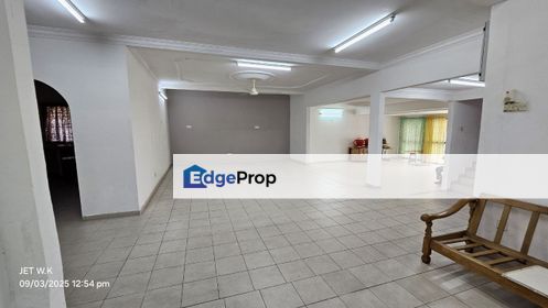 Taman Gembira Klang Partial Furnished Double Storey Bungalow , Selangor, Klang