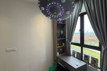 Gravit8 @ Klang South