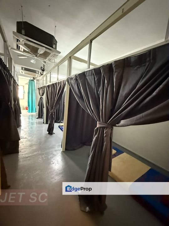 Taman Bayu Perdana Klang Facing Main Road 4 Storey Shop Office , Selangor, Klang