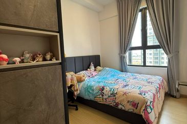 Gravit8 @ Klang South