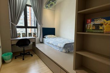 Gravit8 @ Klang South