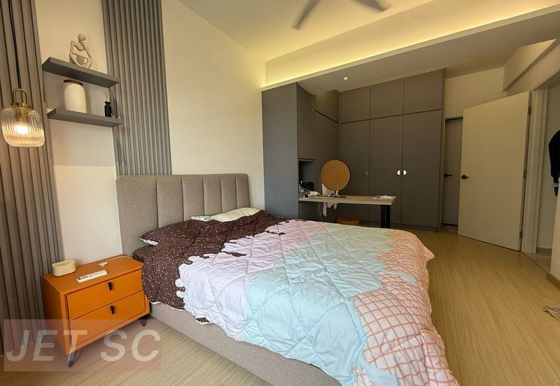 Gravit8 @ Klang South