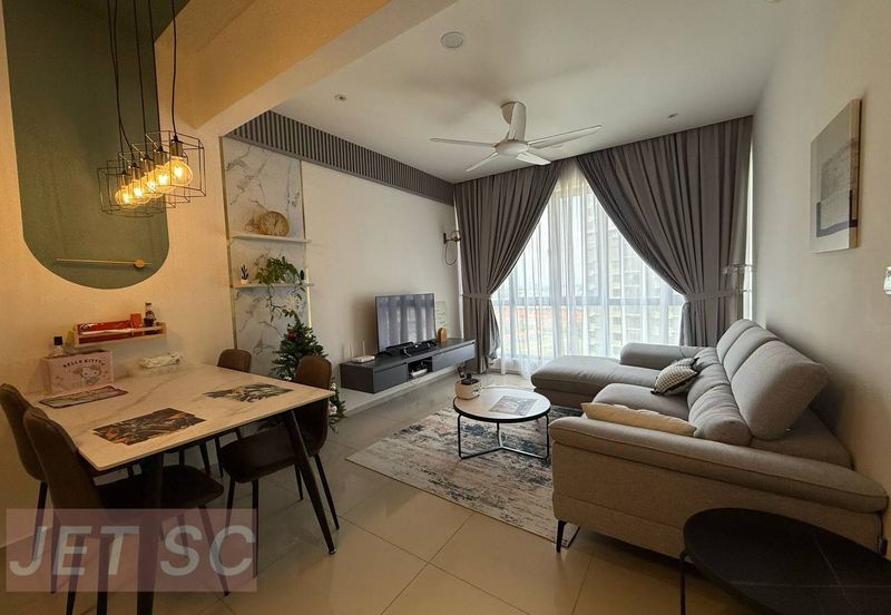 Gravit8 @ Klang South