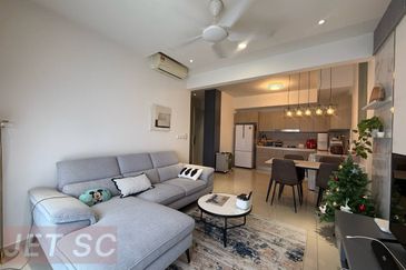 Gravit8 @ Klang South