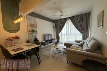 Gravit8 @ Klang South