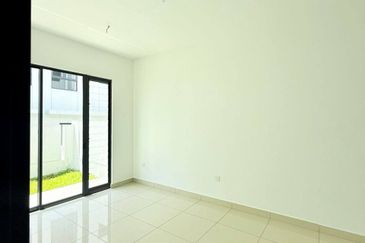 Elmina Green The Eighth @ City of Elmina