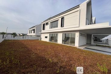 Elmina Green The Eighth @ City of Elmina