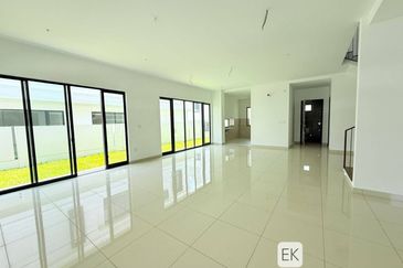 Elmina Green The Eighth @ City of Elmina