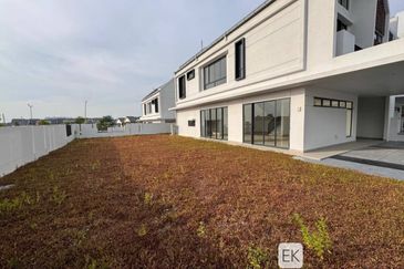 Elmina Green The Eighth @ City of Elmina