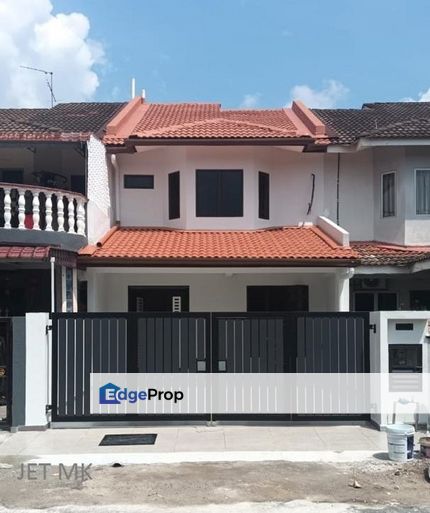 Taman Puchong Utama Fully Renovated Double Storey House , Selangor, Puchong