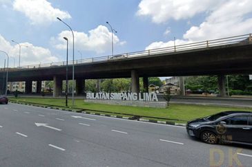 Persiaran Raja Muda Musa, Pelabuhan Klang