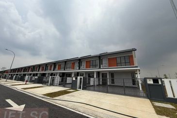 Casira 3 @ Bandar Bukit Raja