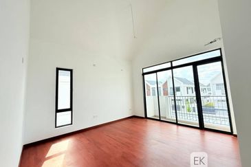 Elmina Green The Eighth @ City of Elmina