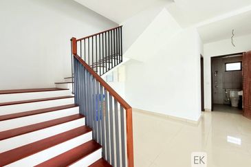 Elmina Green The Eighth @ City of Elmina