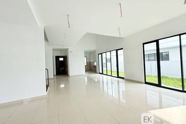 Elmina Green The Eighth @ City of Elmina