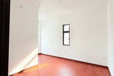 Elmina Green The Eighth @ City of Elmina