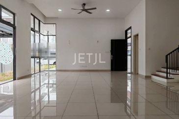 Broadleaf Residences, Hometree