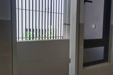 THE PULSE RESIDENCE & THE PULSE