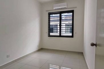 Robin @ Bandar Rimbayu