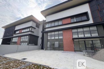 Elmina Business Park