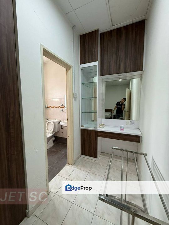 Bandar Puteri Klang 20x75 Fully Furnished Double Storey House , Selangor, Klang