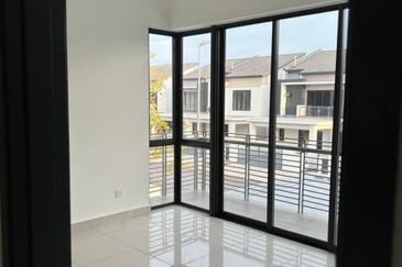 Robin @ Bandar Rimbayu