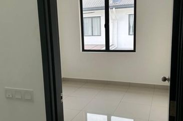 Robin @ Bandar Rimbayu