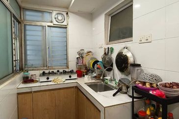 De Bayu Apartment @ Setia Alam