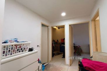 De Bayu Apartment @ Setia Alam