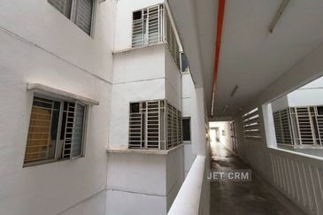 De Bayu Apartment @ Setia Alam