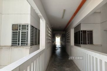 De Bayu Apartment @ Setia Alam